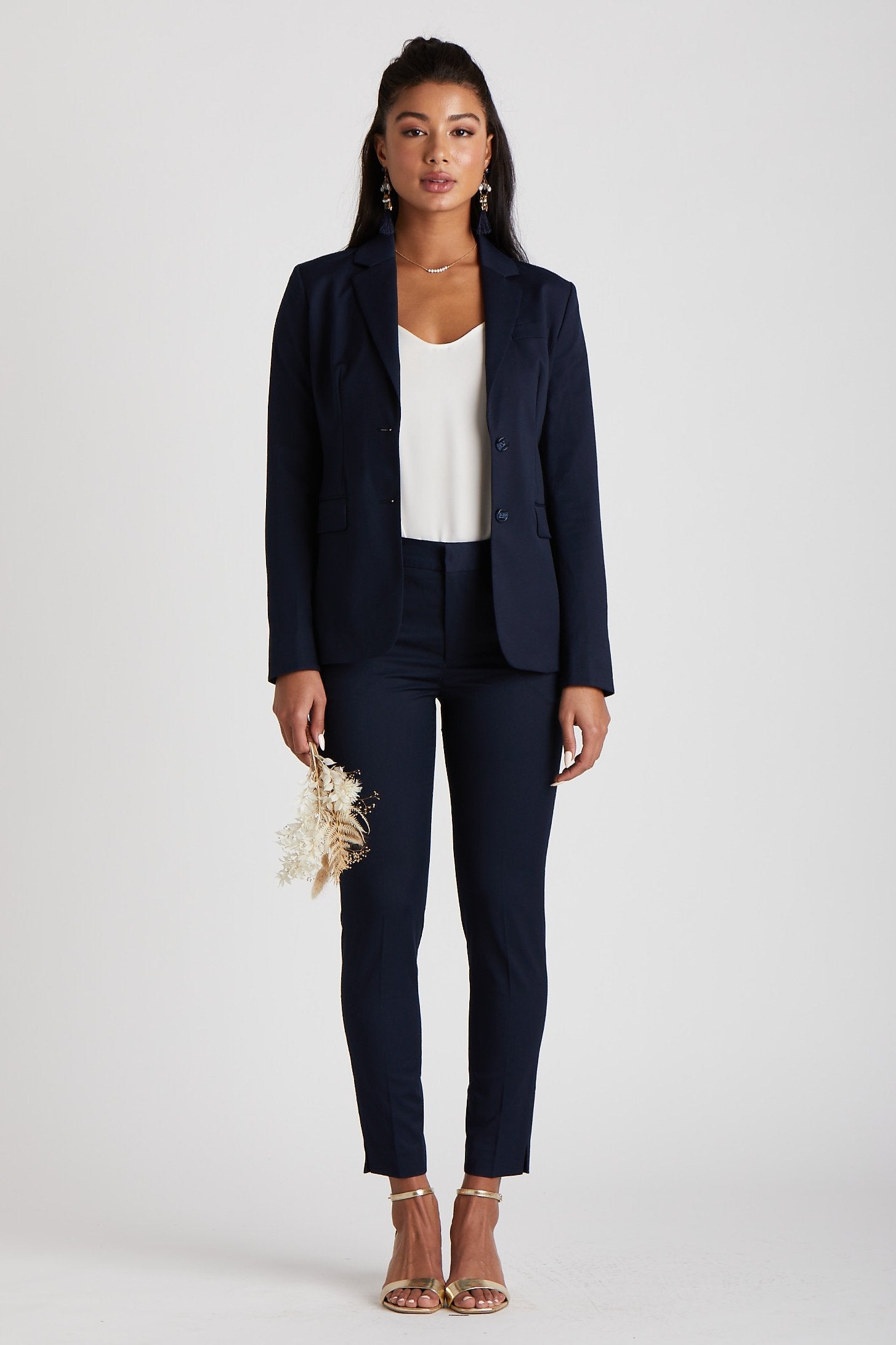 How to Style a Navy Blue Suit Jacket