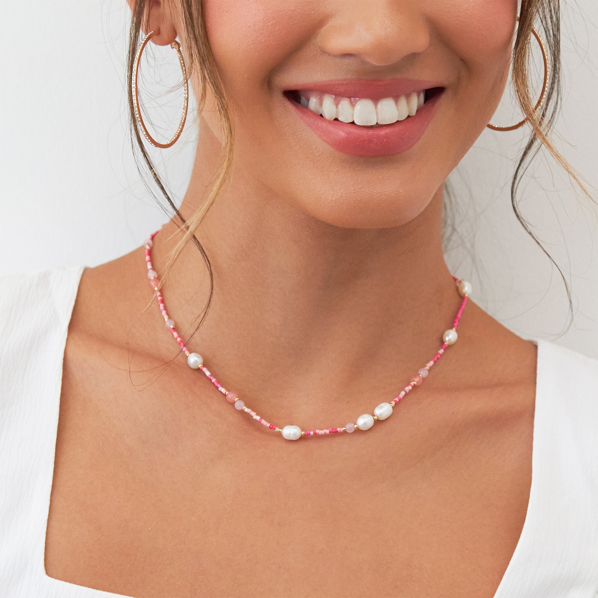 Beads and Pearls Necklace in Pink