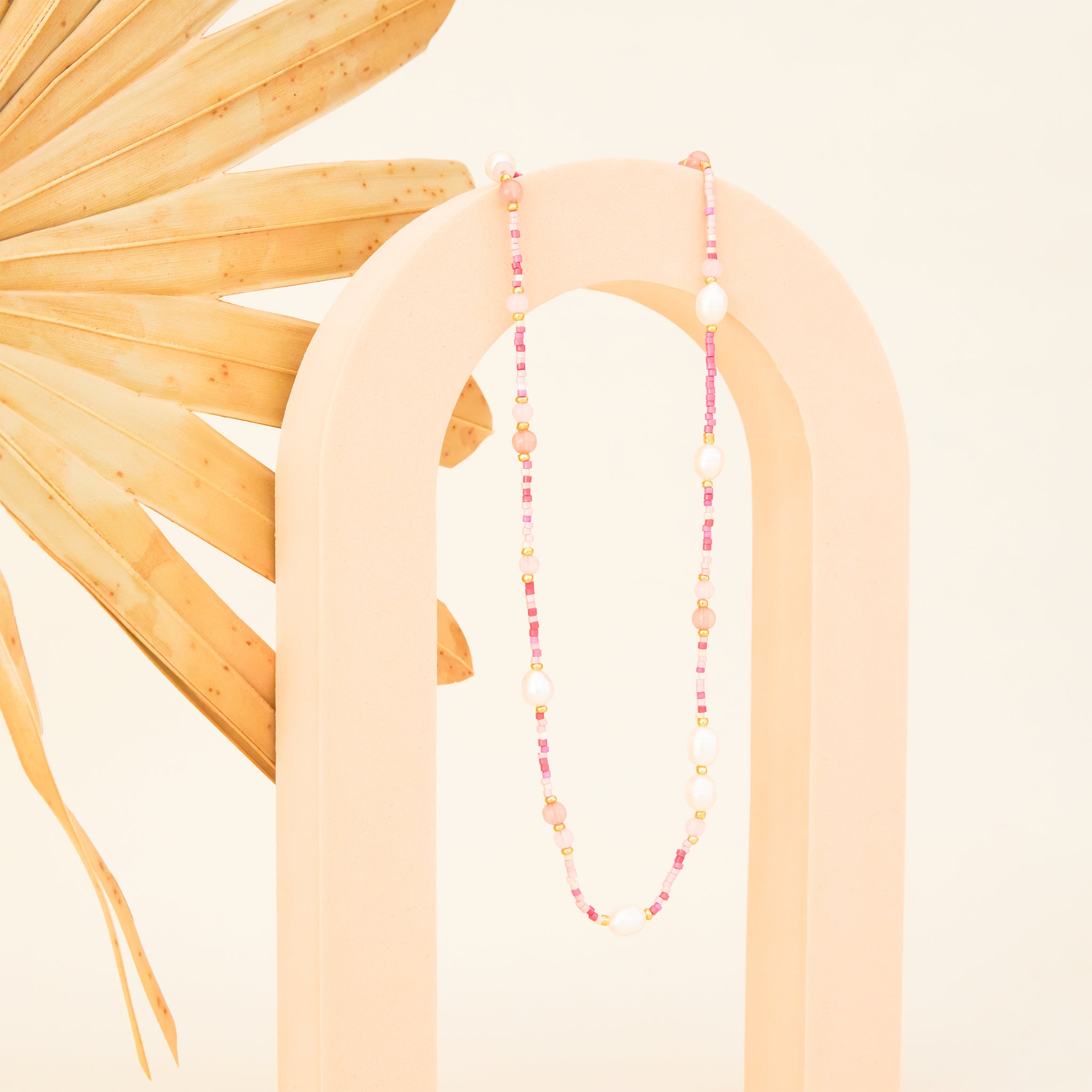 Beads and Pearls Necklace in Pink