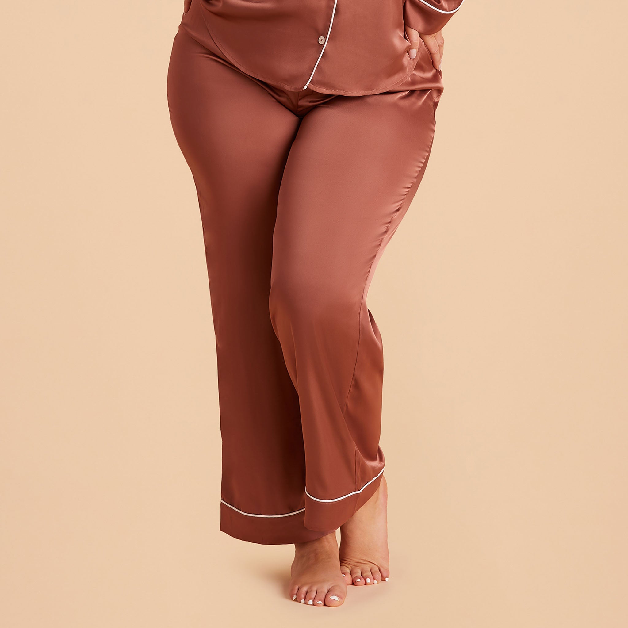 Jonny Plus Size Satin Pants Bridesmaid Pajamas With White Piping in Desert Rose, front view